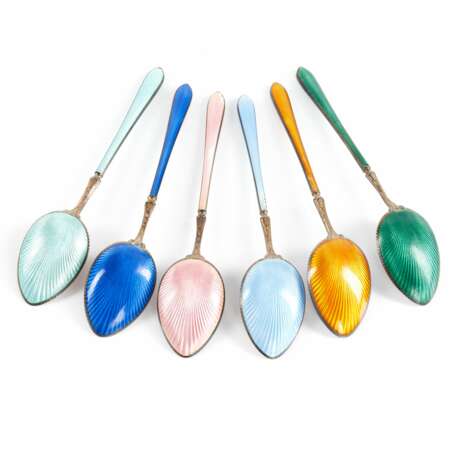 Set of six silver spoons with guilloche enamel, in the original box. - photo 4