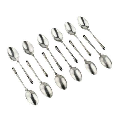 Henri SUFFLO. Twelve silver teaspoons in the style of a directory. Late 19th century. - photo 2