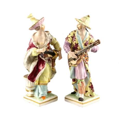 Porcelain pair Chinese Musicians. KPM. - photo 1