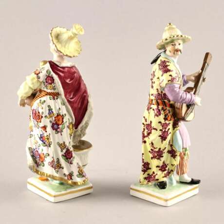 Porcelain pair Chinese Musicians. KPM. - photo 4