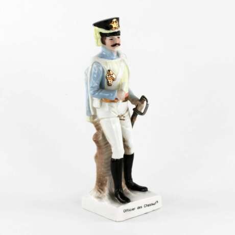 Hussard en porcelaine pendant les guerres napoleoniennes. - photo 2