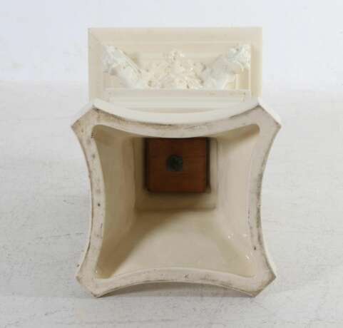 Glazed ceramic pedestal - photo 3