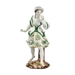 Figurine en porcelaine La Dame en Vert. La France. 19ème siècle.