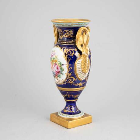Empire style porcelain vase. Le Tallec. France, 20th century. - photo 2
