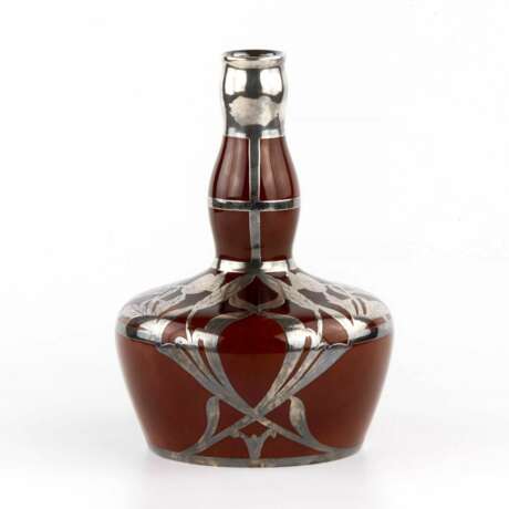 Изящная фарфоровая вазочка в серебряной оплётке, в стиле Модерн. Crown Staffordshire. - фото 2