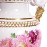 Grand vase en porcelaine - Chrysanthèmes rouges. Meissen. - photo 10