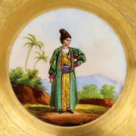 Russian porcelain saucer from private factories of the 1820s. Persan (Persian). - photo 2