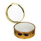 Round porcelain box with a miniature in the style of Louis XVI. - Foto 6