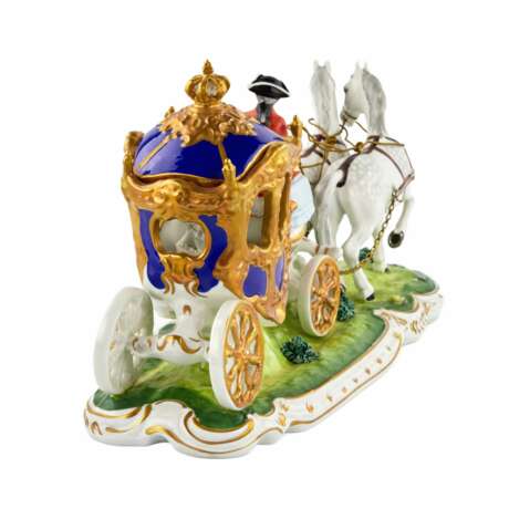 Romantic porcelain composition Carriage. Dresden. 20th century. - Foto 4
