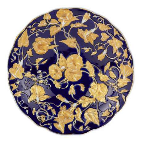 Plat en porcelaine bleu cobalt et or. Meissen. 20ième siècle. - photo 1