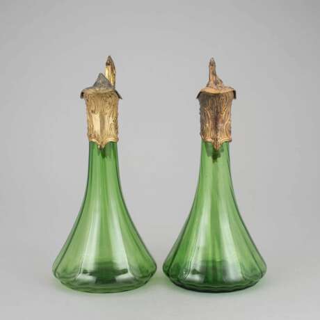 Une paire de cruches de style Art Nouveau. - photo 3