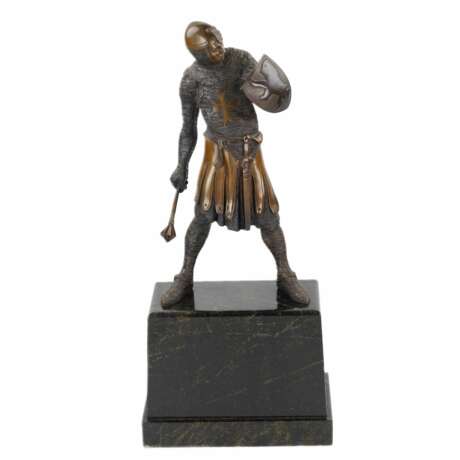 Sculpture en bronze du chevalier de Malte. Tournant des 19e et 20e siècles - photo 1