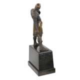 Sculpture en bronze du chevalier de Malte. Tournant des 19e et 20e siècles - photo 6