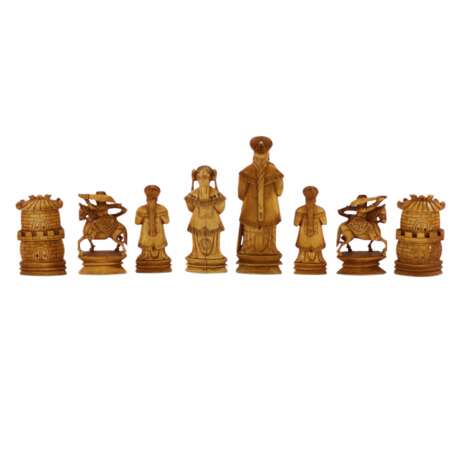Прекрасный набор китайских шахматных фигур из слоновой кости. Рубеж 19-20 веков. - фото 10