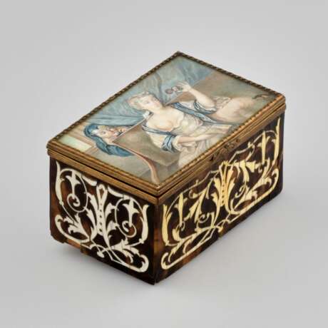 Boîte avec scène erotique. 19e siècle - photo 2