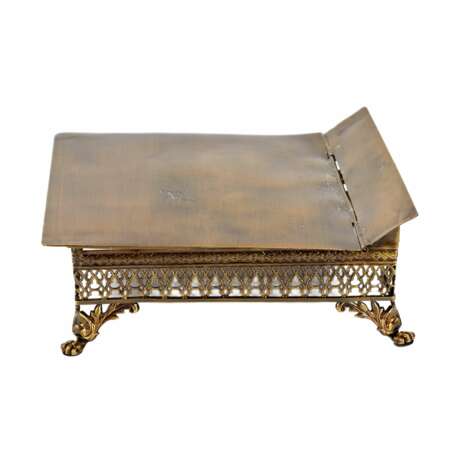 Table chaire en bronze et laiton Dore. 20ième siècle. - photo 5