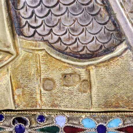 Московская икона в золоченом серебре с эмалями. Иоанн Воин. 1899-1908г. - фото 5