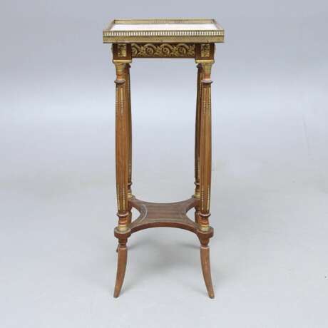 Столик в стиле Людовика XVI - фото 2