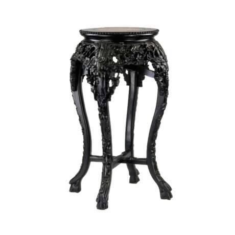 Carved Chinese vase stand, ebony with marble. - Foto 3
