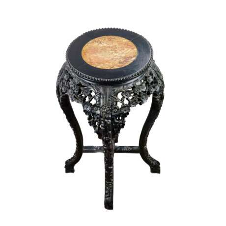 Carved Chinese vase stand, ebony with marble. - photo 4