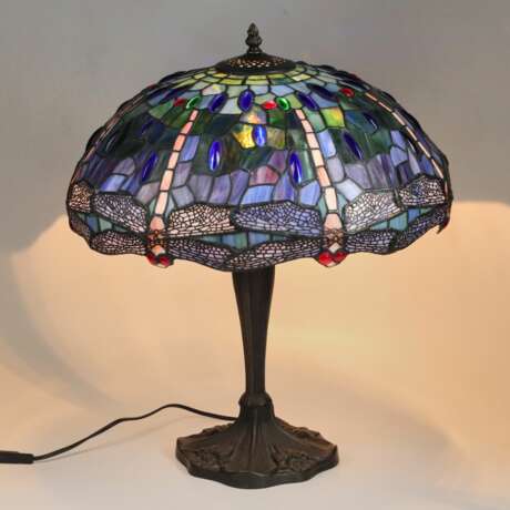 Лампа витражного слтекла в стиле Тиффани. 20 век. - фото 5