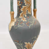 METTLACH V&B, KLEINE RENAISSANCE-VASE, Keramik bemalt teils glasiert, gemarkt, um 1900 - photo 3