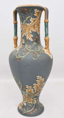 METTLACH V&B, GROSSE RENAISSANCE-VASE, Keramik bemalt teils glasiert, gemarkt, um 1900 - photo 1