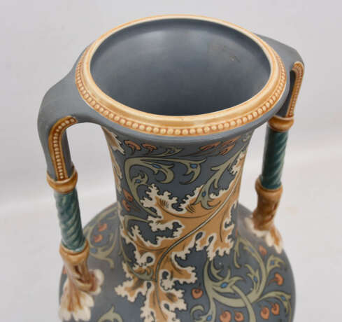 METTLACH V&B, GROSSE RENAISSANCE-VASE, Keramik bemalt teils glasiert, gemarkt, um 1900 - photo 2