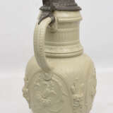 VILLEROY & BOCH METTLACH, GROSSER DECKELKRUG, glasierte Keramik/Zinn, gemarkt, um 1900 - photo 4