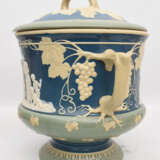 VILLEROY & BOCH METTLACH. WEINBOWLENSCHALE UND KRÜGE, bemalte und glasierte Keramik,gemarkt, um 1900 - фото 8