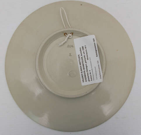 VILLEROY & BOCH, MAURISCHER WANDTELLER, bemaltes glasiertes Steingut, gemarkt, Ende 19. Jahrhundert - photo 4