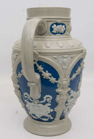 VILLEROY & BOCH METTLACH, BIERKRUG MIT WAPPEN, bemaltes Steingut, gemarkt, um 1900 - photo 2