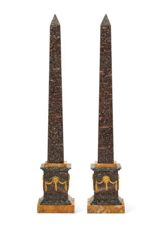 A PAIR OF FRENCH ORMOLU-MOUNTED PORPHYRY AND GRAITE OBELISKS - photo 4