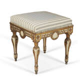 A ROYAL NORTH ITALIAN WHITE-PAINTED AND PARCEL-GILT TABOURET - photo 4