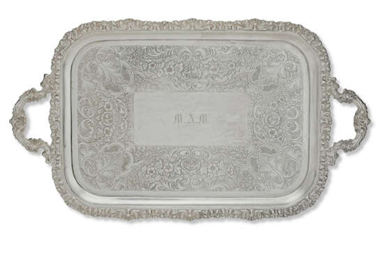 A GEORGE V SILVER TWO-HANDLED LARGE TRAY - photo 1