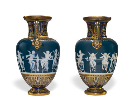 A PAIR OF MINTONS PATE-SUR-PATE PEACOCK BLUE VASES, 'LE DINNER ET L'ECOLE' - photo 4