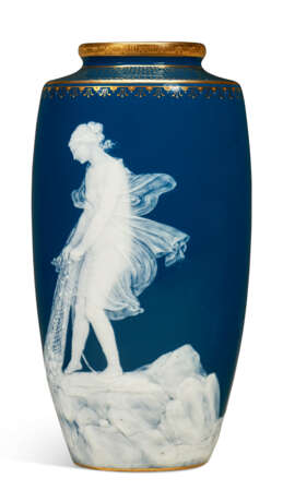 A MINTONS PATE-SUR-PATE PEACOCK BLUE VASE - photo 2