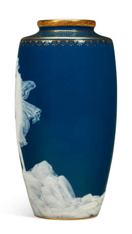 A MINTONS PATE-SUR-PATE PEACOCK BLUE VASE - photo 3