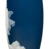 A MINTONS PATE-SUR-PATE PEACOCK BLUE VASE - photo 3