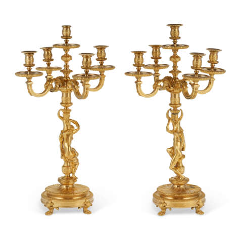A PAIR OF FRENCH ORMOLU FIVE-LIGHT CANDELABRA - фото 3