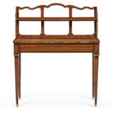 A LATE LOUIS XV AMARANTH, KINGWOOD, TULIPWOOD AND MARQUETRY BONHEUR DU JOUR - Foto 7