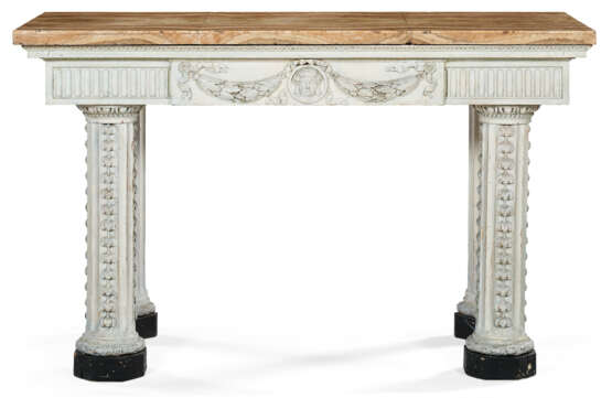 A PAIR OF NORTH ITALIAN GREY-PAINTED CONSOLE TABLES - Foto 2