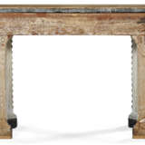 A PAIR OF NORTH ITALIAN GREY-PAINTED CONSOLE TABLES - Foto 5