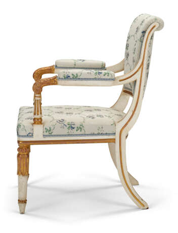 A SET OF FOUR GEORGE III CREAM-PAINTED AND PARCEL-GILT ARMCHAIRS - фото 3