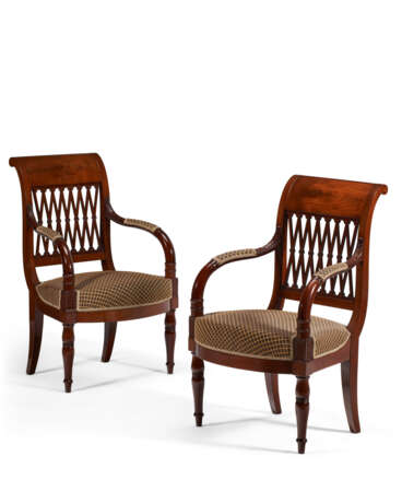 A PAIR OF LATE LOUIS XVI MAHOGANY FAUTEUILS - photo 1