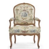 A SET OF FOUR LOUIS XV BEECHWOOD FAUTEUILS - photo 2