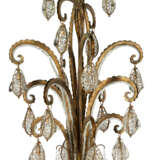 A FRENCH CUT-GLASS CHANDELIER - Foto 3