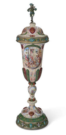 A LARGE AUSTRIAN SILVER-GILT AND ENAMEL CUP AND COVER - Foto 1