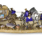 A LARGE CONTINENTAL PARCEL-GILT SILVER, ENAMEL AND HARDSTONE-MOUNTED CARRIAGE GROUP - Foto 1