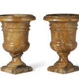 A PAIR OF ITALIAN GIALLO ANTICO URNS - photo 7